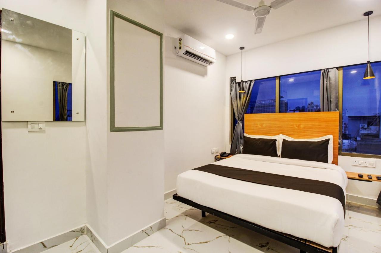 Super Townhouse Rcc Hotel Banjara Hills Hyderabad Exterior photo