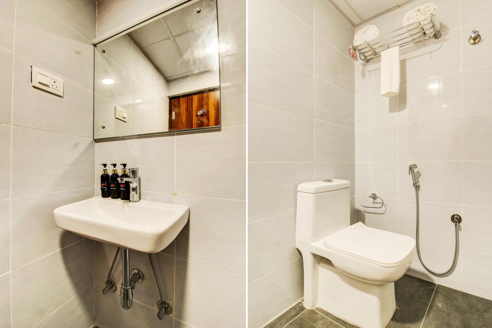 Super Townhouse Rcc Hotel Banjara Hills Hyderabad Exterior photo